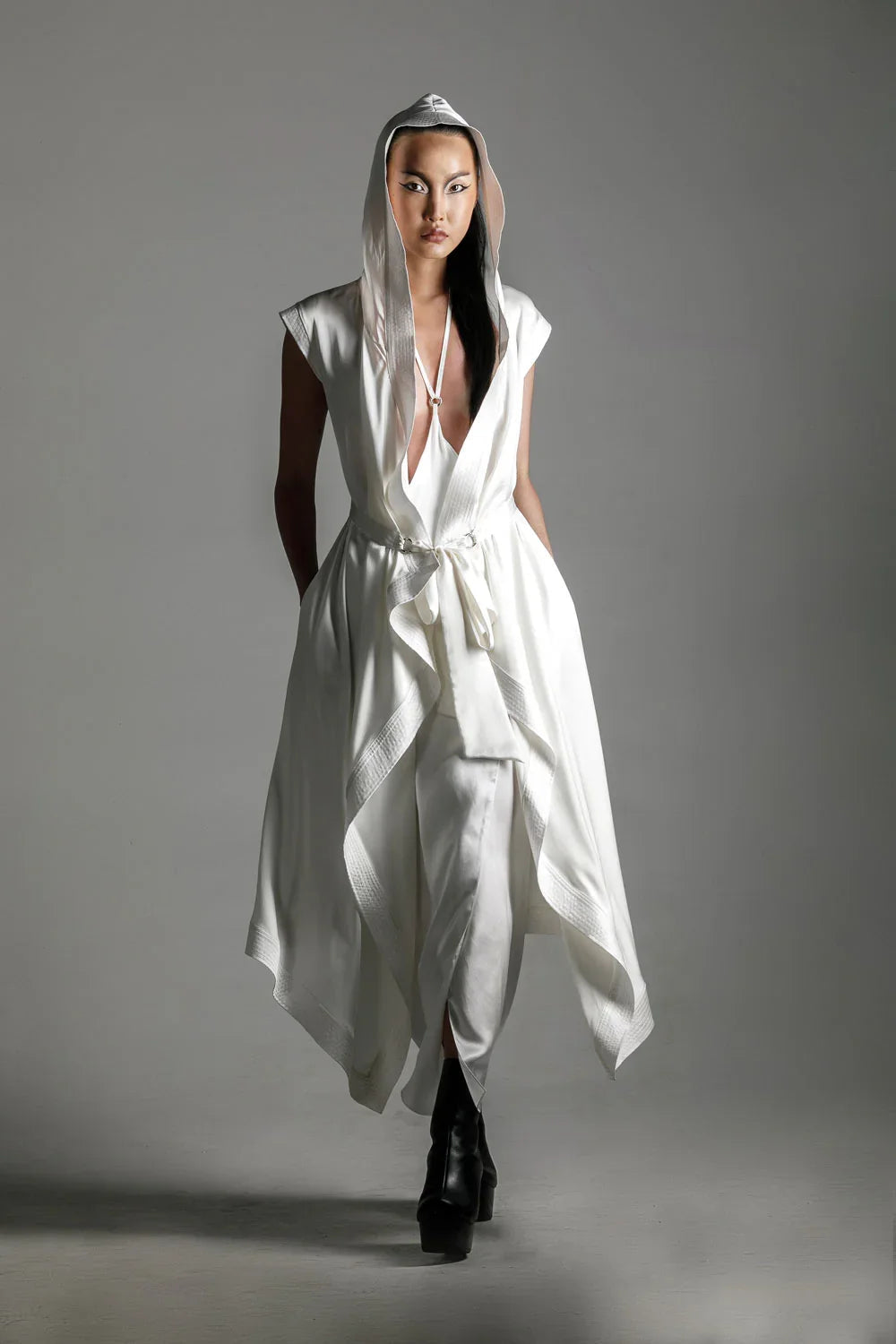 Tamoe Silk Top Stitched Hooded Robe - 2 Color Variants