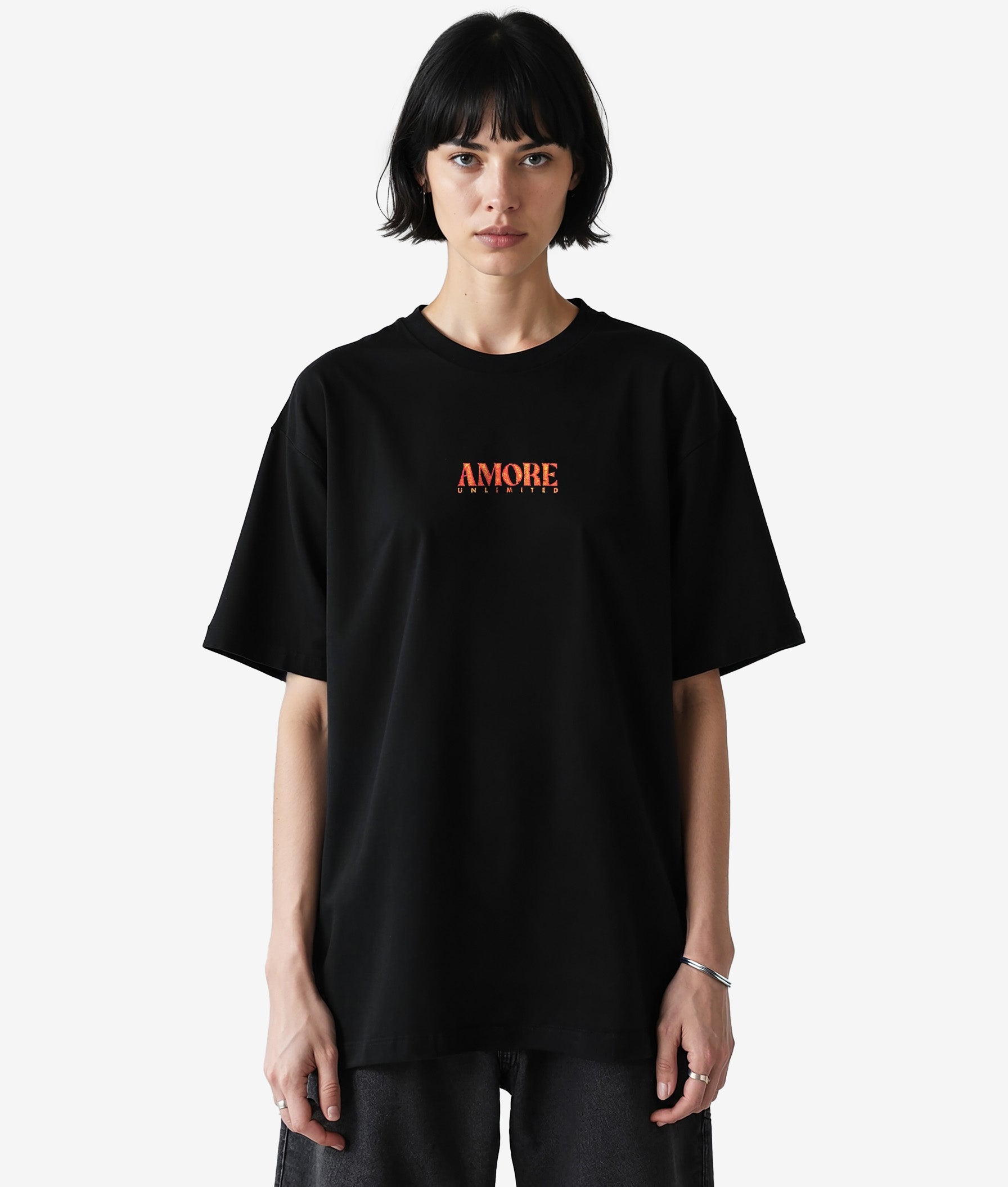 AMORE UNLTD. T-SHIRT - BLACK