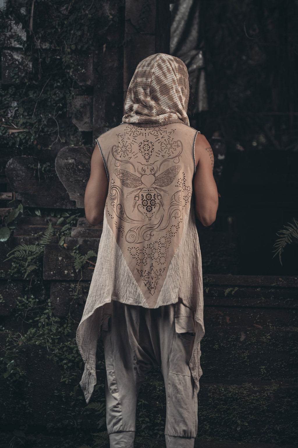 Bee Cosmic Laser Cut Vest (Beige)