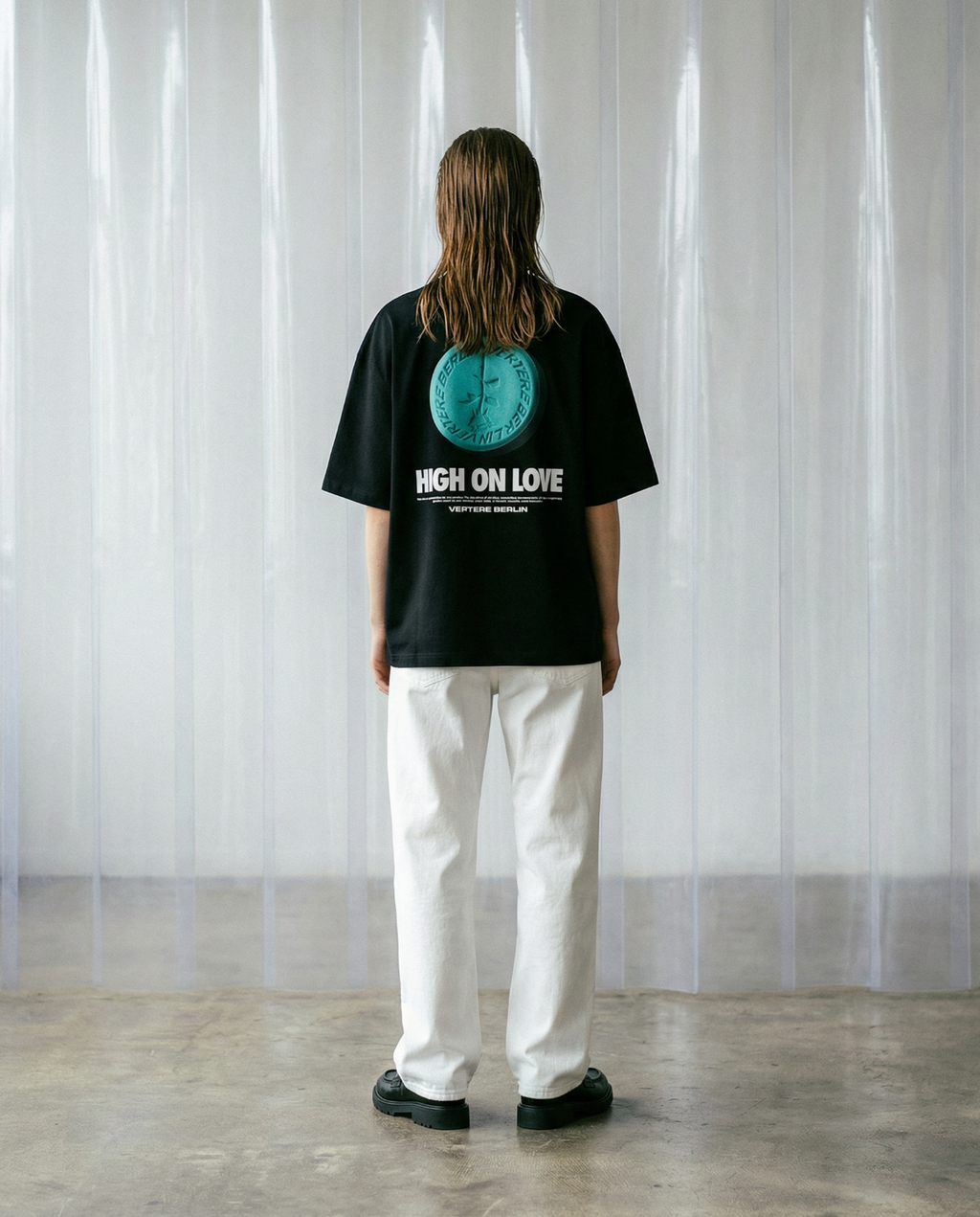 HIGH ON LOVE T-SHIRT - BLACK