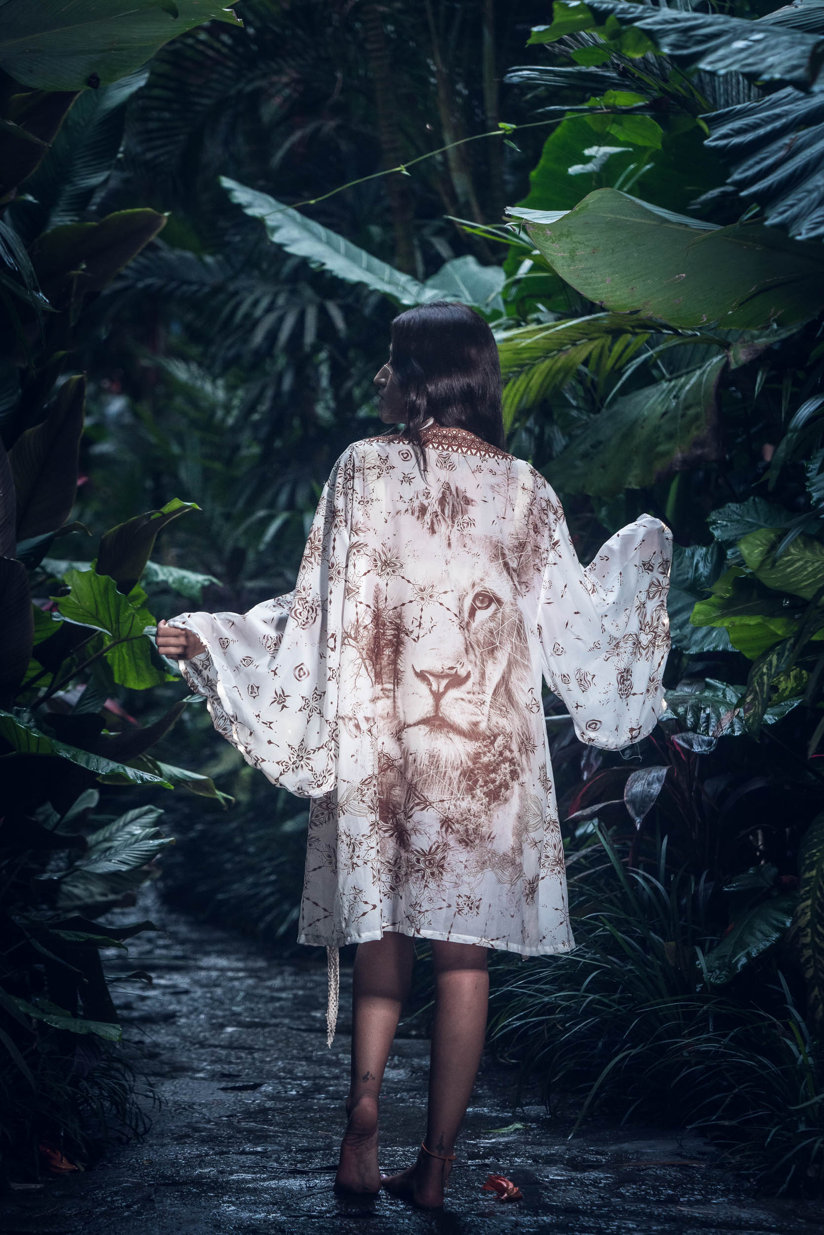 Leo Lum LED Kimono