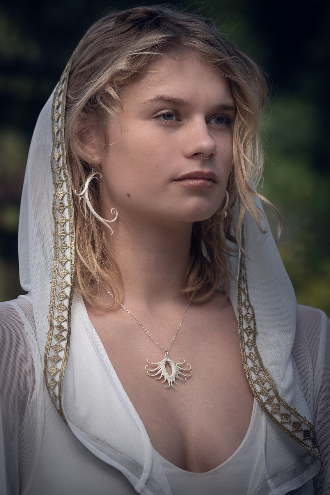 Antler Earrings (White) - Zoa Chimerum