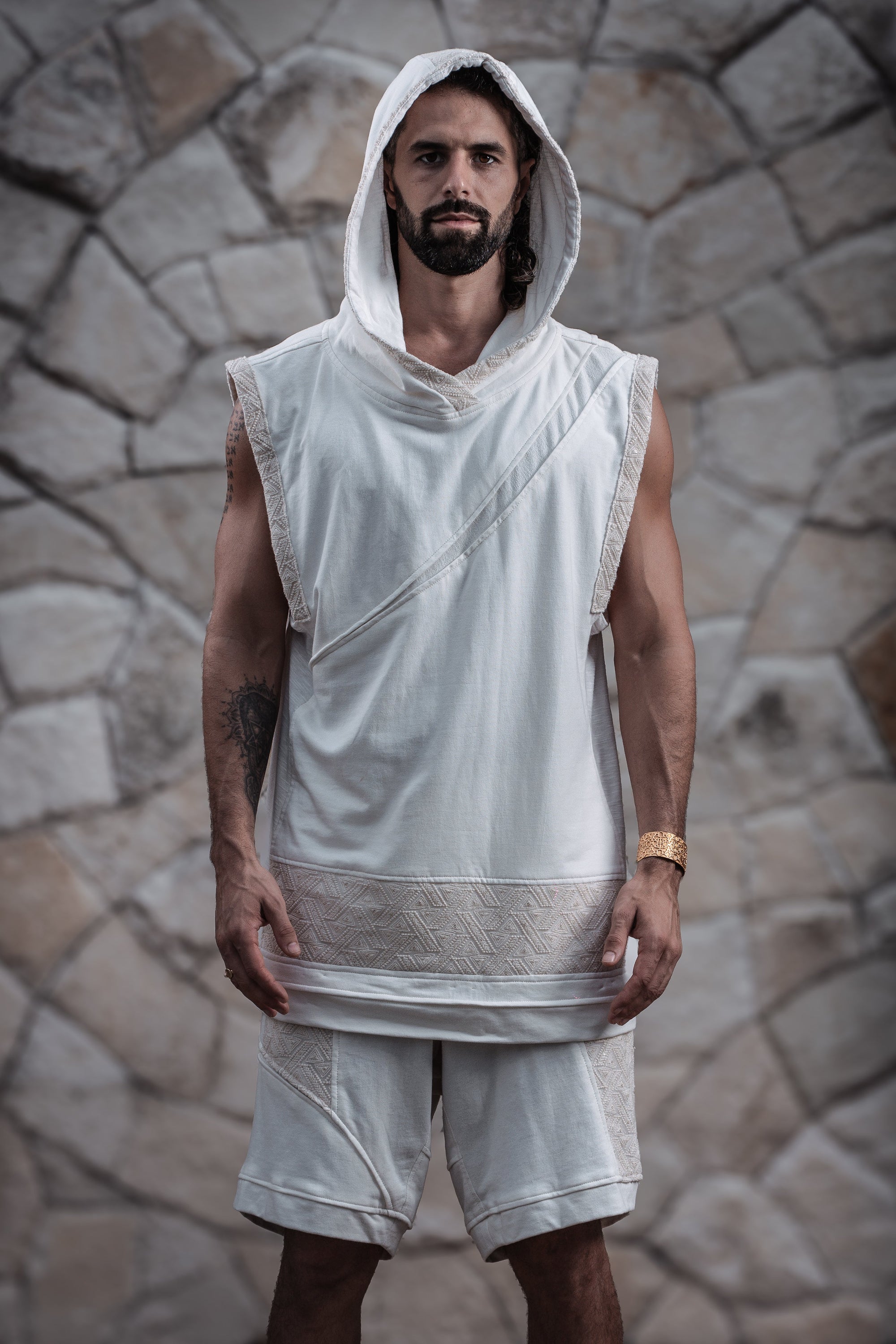 Tetra Shorts  (Cream)