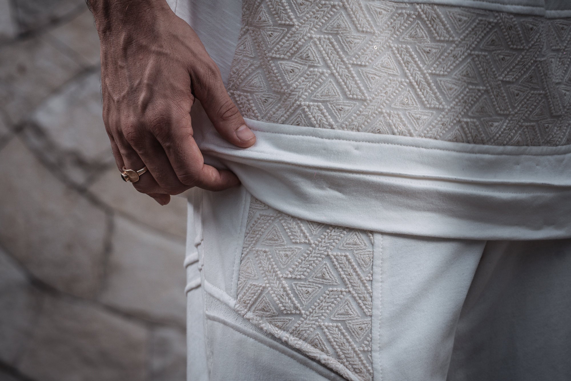 Tetra Shorts  (Cream)