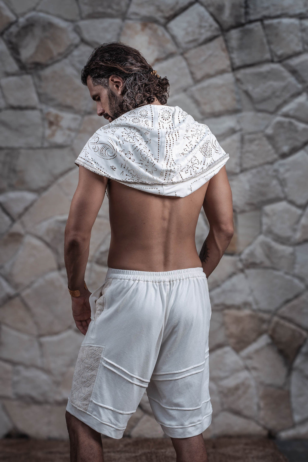 Tetra Shorts  (Cream)