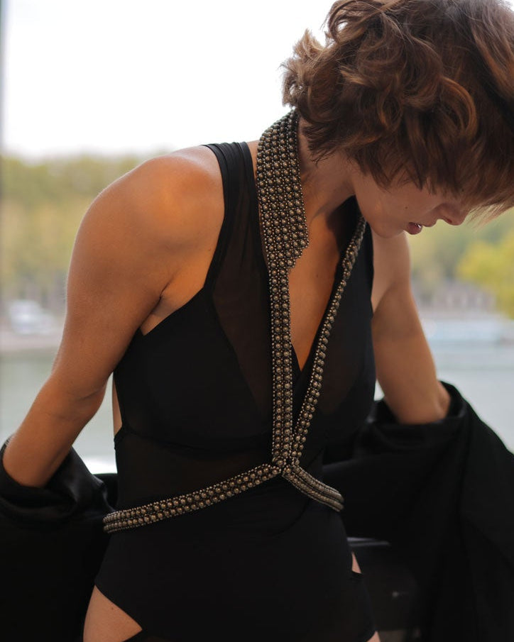 V-Neck Beaded Harness w/ Collar Stand - 6 Looks in 1