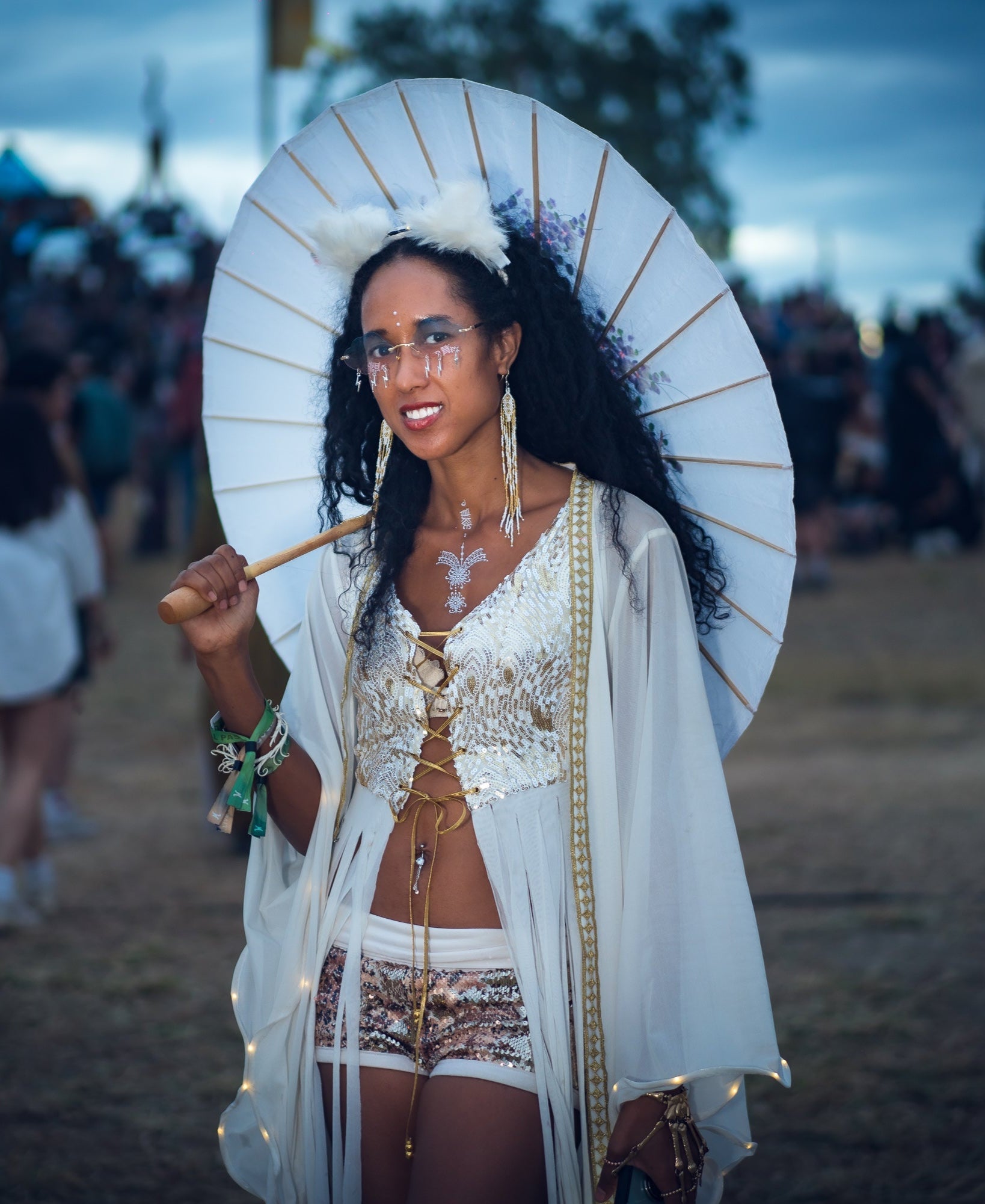 LED Kimono (White/Gold)
