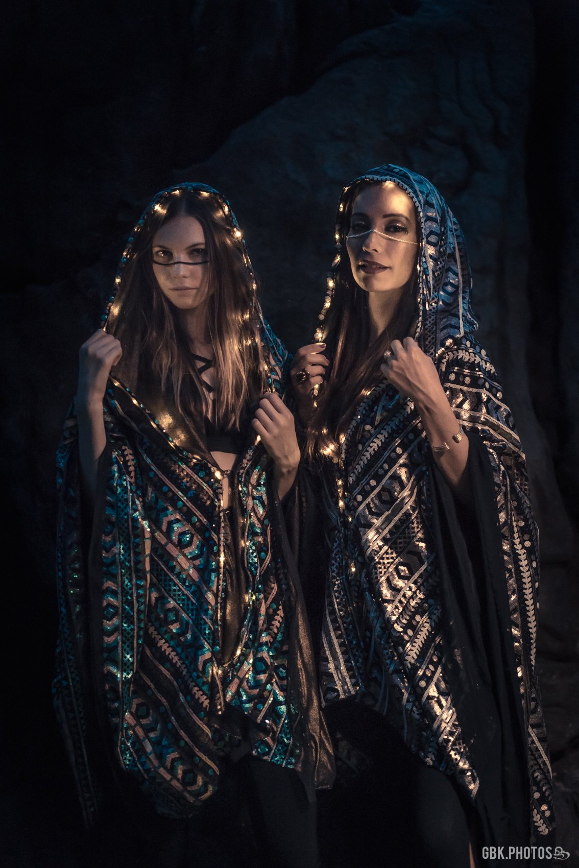 LED Tribal Shaman Cape (Black/Champagne)