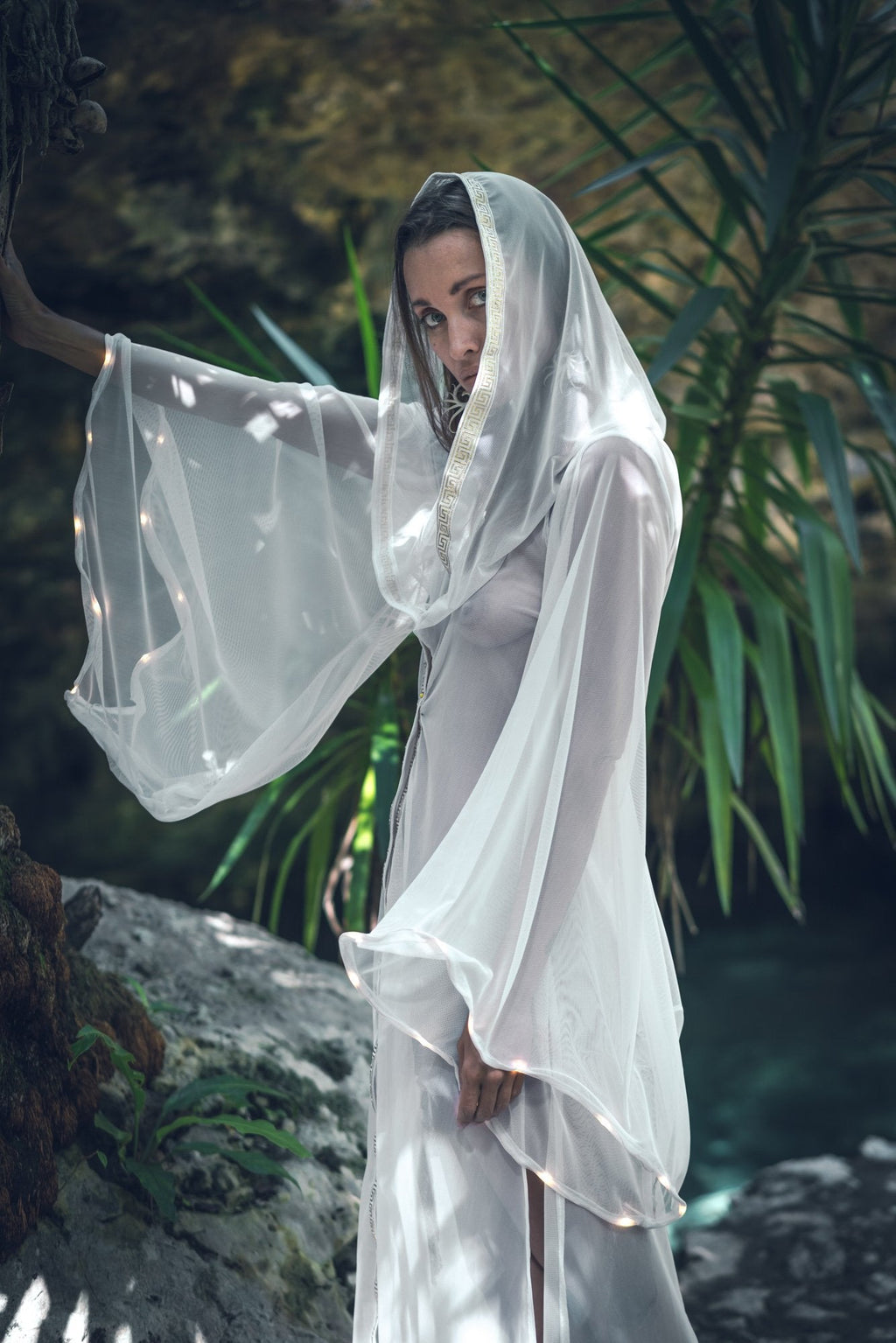 LED Oracle Kimono (White)