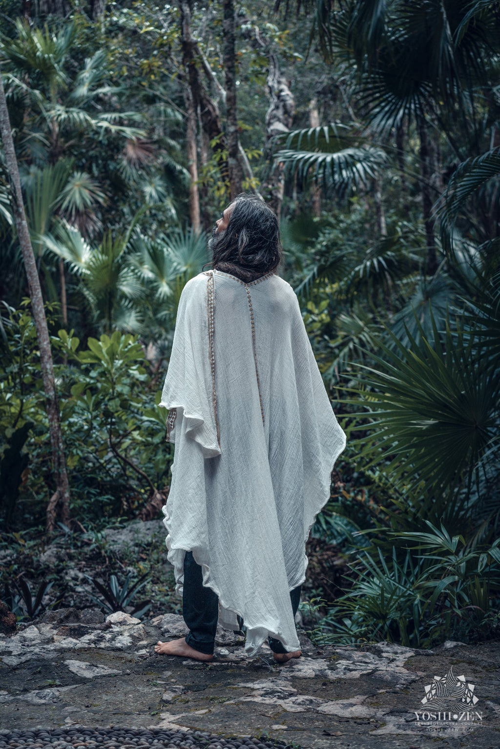 LED Kaftan (White/Gold)